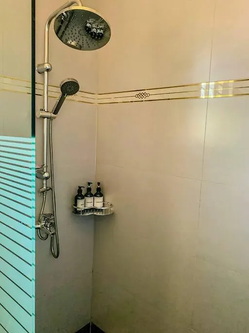 Apartment Romantic Getaway With Lake Views Kampala Uganda
