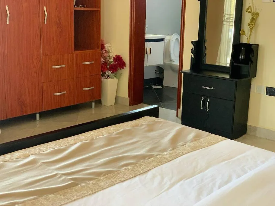 Romantic Getaway With Lake Views Kampala