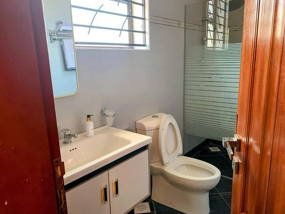 Romantic Getaway With Lake Views Kampala