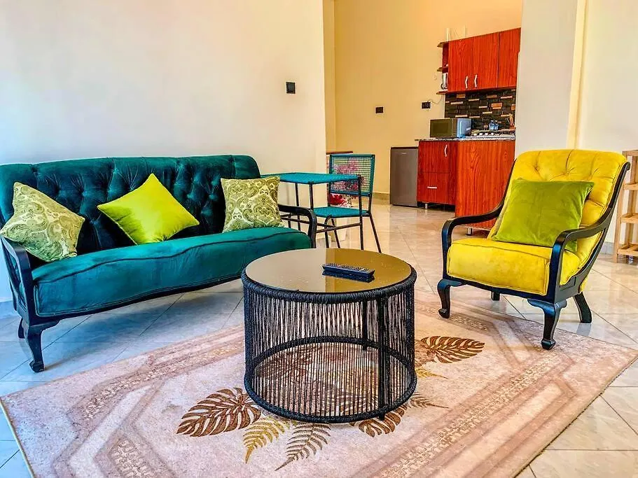 Romantic Getaway With Lake Views Kampala